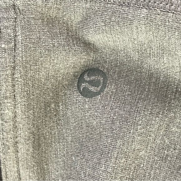 Lululemon jacket hoodie full zip men’s sz small gray with reflective stripe - Picture 8 of 8